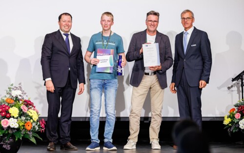 Ausgezeichnete Leistung: Phillip ist Landesbester in seinem Ausbildungsberuf